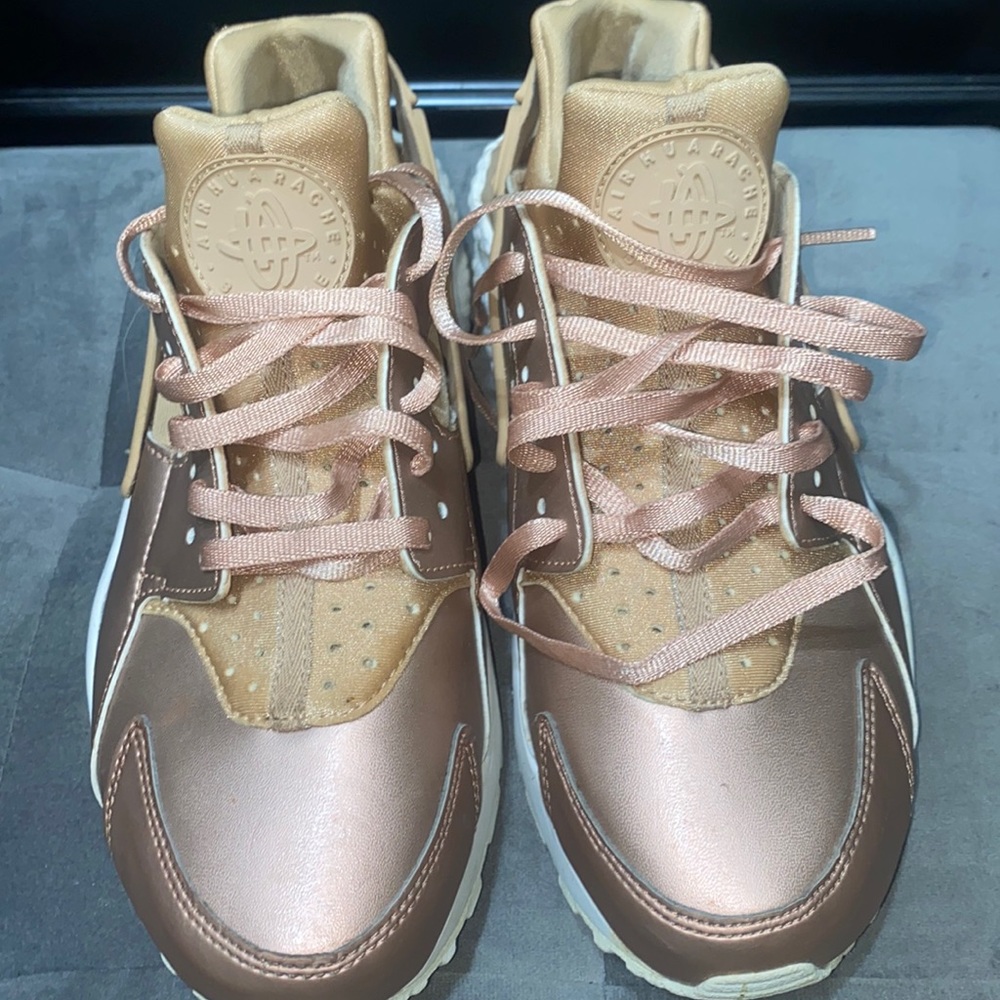 Nike Huraches womens